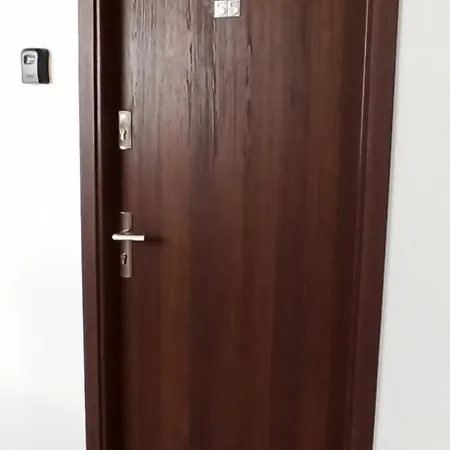 Barbara Jaszowiec Apartment